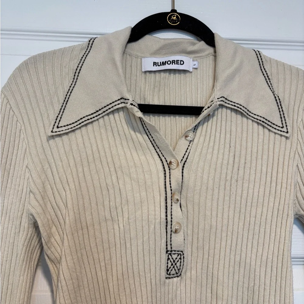 Rumored Equestrian Knit Top in Ivory - Picture 3 of 5